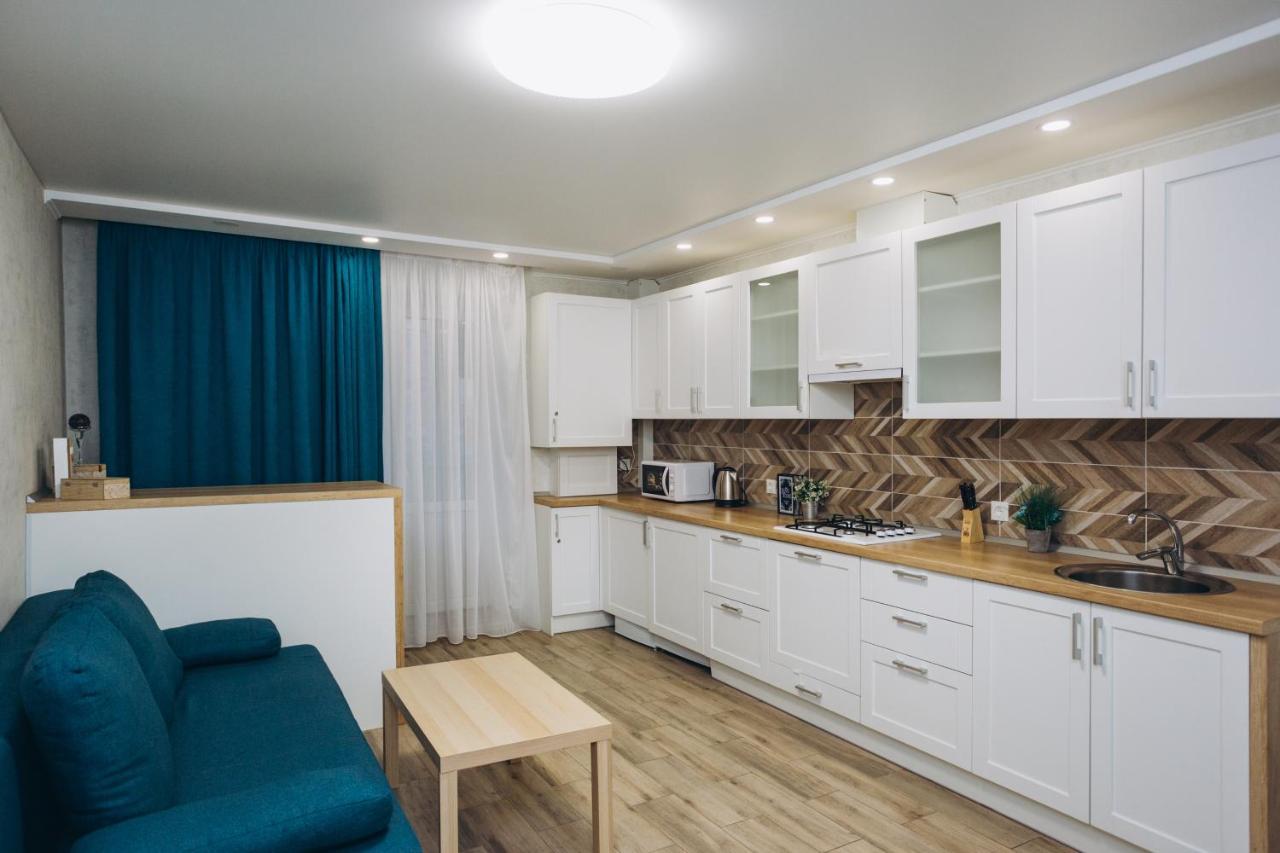 Luxe Apart-Hotel Near Lavina New Building 1 Floor Sumy Exterior photo